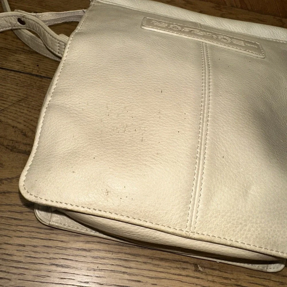 90's Y2K‎ Fossil Cream Pebbled Leather Crossbody Purse Bag | 75082 - Picture 7 of 10